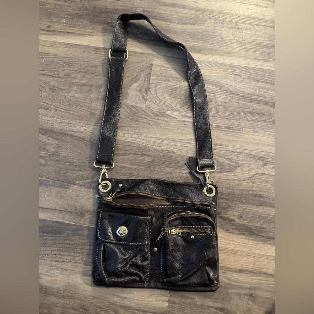 Roots leather bag